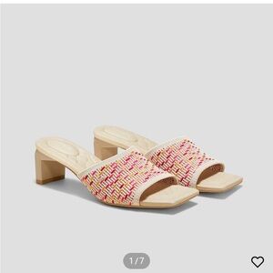 Vivaia40 Women's Beige and Red Woven Sandals